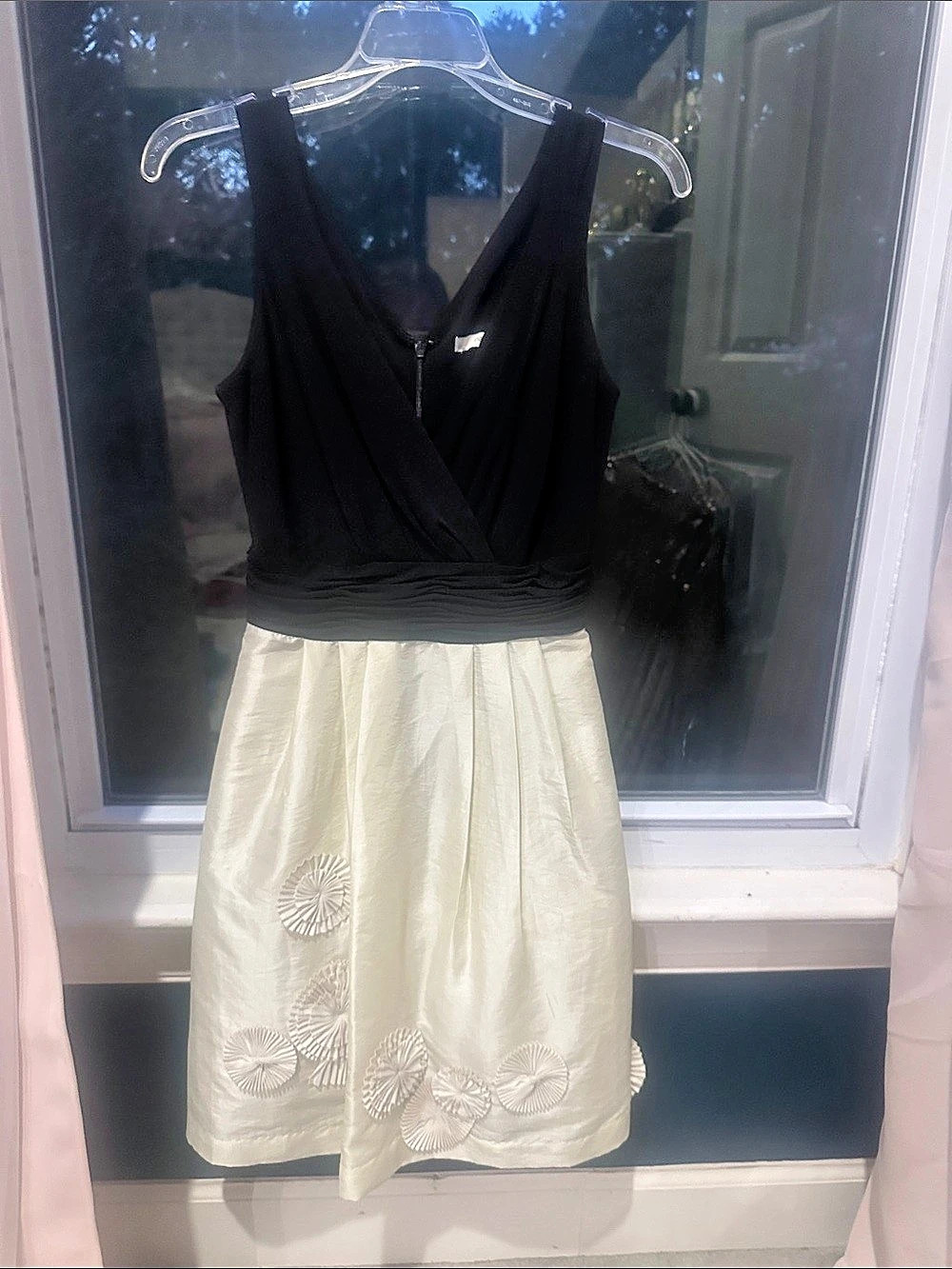 max and cleo Mini Dress Black & Cream Size 4 Like New